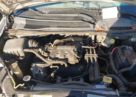 2010 Chrysler Town & Country Touring from USA, damaged, VIN 2A4RR5D15AR337987